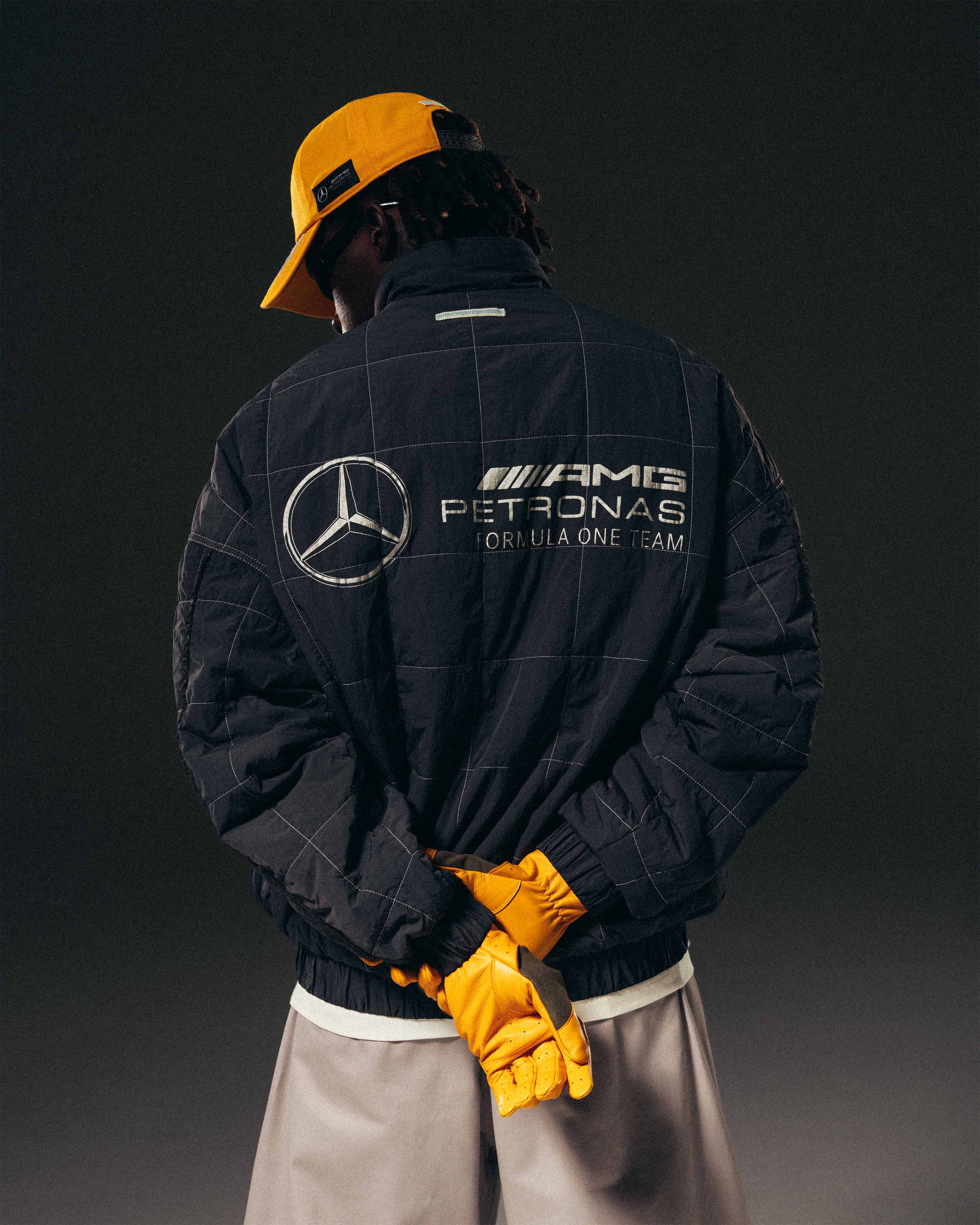 Adidas para Bad Bunny x Mercedes-AMG F1 Racing Jacket - "Grey"