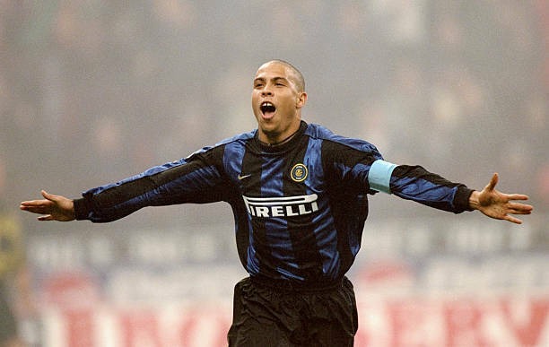 Inter Milan 2001/02 Home Kit